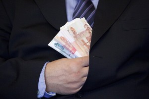 В Астраханской области руководитель организации придумал хитрый план для хищения денег