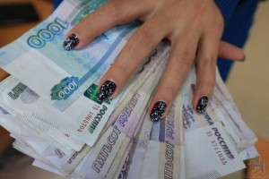 В Астрахани директор коммерческой фирмы присвоила себе более шести миллионов рублей