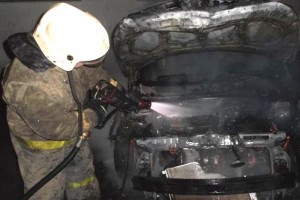 В Астраханской области сгорела машина
