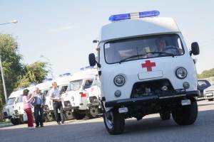 Астраханской области выделили «скорые» и школьные автобусы