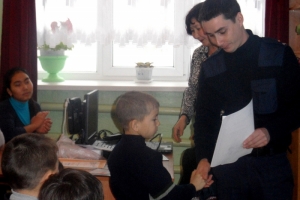 В Астраханской области полицейские провели со школьниками урок безопасности