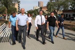 Полпред президента в ЮФО Владимир Устинов отметил успехи Астраханской области в проекте «Комфортная городская среда»