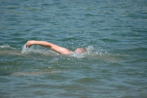 Астраханский спортсмен спас в Анапе тонущего в море мужчину