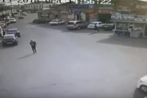 В Астрахани на территории рынка «Славянка» сбили 3-летнего мальчика