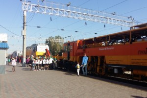 На железнодорожном вокзале Астрахани открылась динамическая выставка ж/д техники
