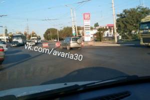 В Астрахани масштабная коммунальная авария спровоцировала огромную пробку