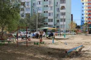 Астраханцы жалуются на состояние детских площадок