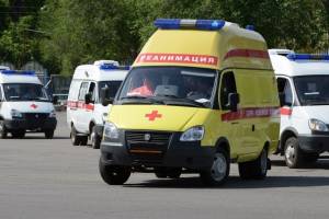 Скончался в «скорой»: подробности смертельного падения рабочего в Астрахани