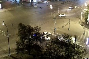 В Астрахани водитель такси и пассажир пострадали в ДТП