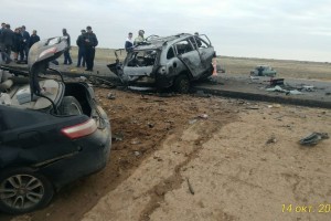 В Астраханской области в аварии с участием двух иномарок погибли четыре человека