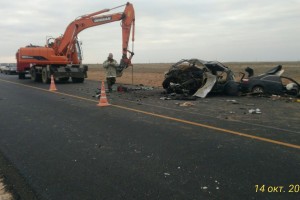 Установлены личности водителей, погибших в аварии на трассе в Астраханской области