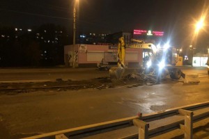 В Астрахани демонтируют последние рельсы на ул Яблочкова