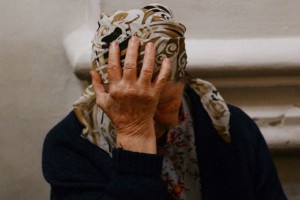 Астраханец украл 35 тысяч рублей у пенсионерки, которая пустила его на ночлег