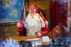 Астраханцев призывают поздравить Деда Мороза с Днем рождения
