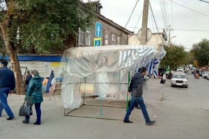В Астрахани на рынке Большие Исады снесли ларьки