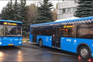 Глава Астраханской области договорился с мэром Москвы об автобусах