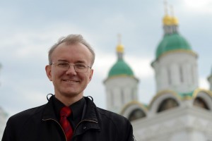 Олег Шеин решил стать сити-менеджером Астрахани и написал программу действий