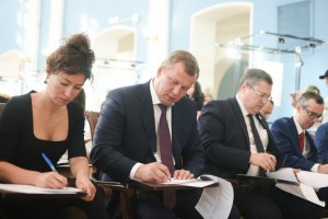 Врио губернатора Астраханской области написал «Большой этнографический диктант»
