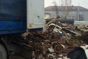 В Астраханской области задержали фуру с тремя тоннами военного металлолома