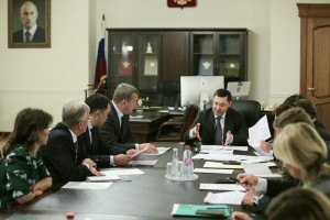 Глава Астраханской области и министр строительства России обсудили программу «Чистая вода»