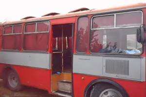 В Астрахани на охраняемой автостоянке обокрали три автобуса