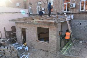 В Астрахани снесли десятки незаконных строений