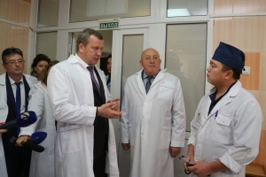 Сергей Мороз посетил медучреждения Красноярского района
