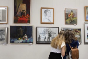 В Астрахани открылась художественная выставка «Ступени мастерства»