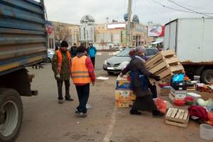 В Астрахани ликвидировали стихийный рынок