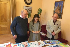 Астраханская филармония проводит конкурс детских рисунков к Новому году