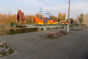 В Астраханской области открыли новый детский городок
