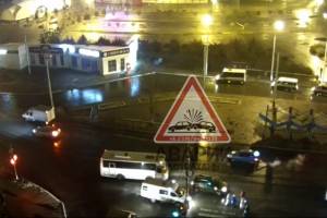 В Астрахани водитель гонялся за пешеходом и дважды сбил его на глазах пытавшихся помочь пострадавшему