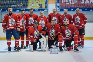 Астраханцы сыграли в хоккей