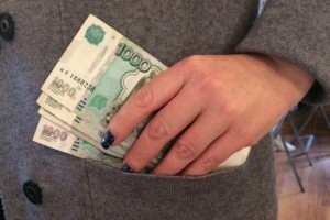 Астраханка обманула микрофинансовую организацию на 10 тысяч рублей