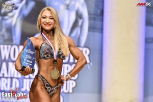 Астраханка завоевала титул чемпионки мира по бодибилдингу и фитнесу