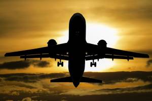 Из-за непогоды в астраханском аэропорту экстренно приземлились волгоградские рейсы
