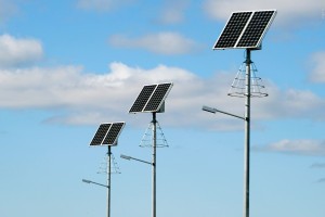 На трассе Астрахань – Образцово – Травино заработали комплексы освещения на солнечных батареях