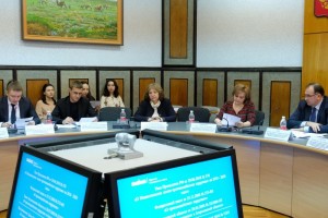 В Думе Астраханской области обсудили маршрутки и детские сады