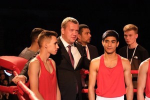 В Астрахани по инициативе главы региона Сергея Морозова прошёл предновогодний боксёрский турнир
