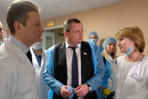 Игорь Мартынов посетил Александро-Мариинскую больницу