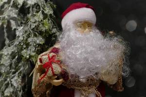 Астраханцев предупреждают об опасных Дедах Морозах