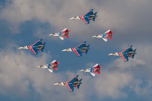 Авиагруппы «Стрижи» и «Русские витязи» покажут фигуры высшего пилотажа в Астрахани