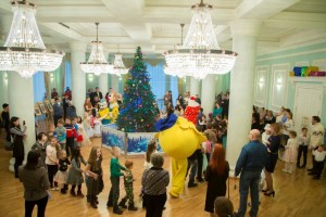 В Астраханской государственной филармонии прошла акция «Исполним новогоднюю мечту!»