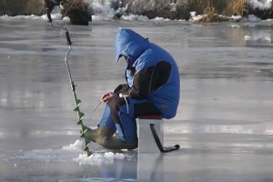 Лёд на водоёмах Астраханской области небезопасен