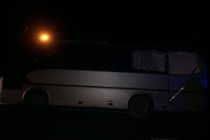 Автобус с детской хоккейной командой вылетел с трассы в Астраханской области