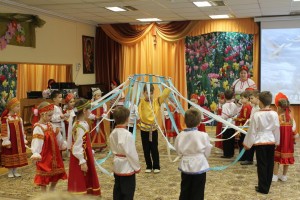 Астраханский Дом ремёсел приглашает  поиграть в «зарю-заряницу»