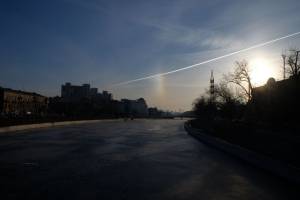Астраханцы в мороз сфотографировали зимнюю радугу
