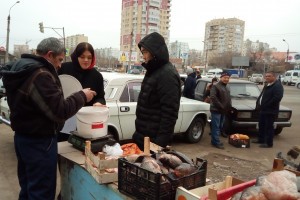 В Астрахани на пл Свободы и ул Каховского ликвидировали 22 незаконные торговые точки