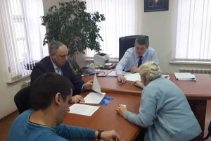 Ио руководителя администрации губернатора Астраханской области провёл личный приём граждан