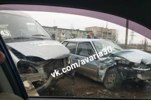 В Астрахани в серьезном ДТП с маршруткой пострадали люди